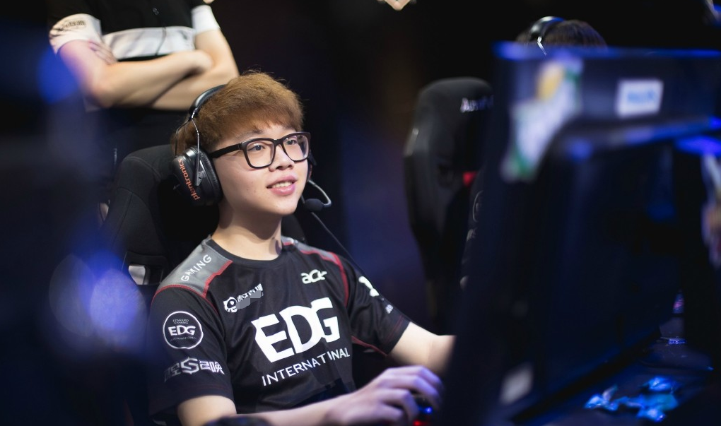 开云网页版全明星赛倒计时，阿贾克斯今晨豪取连胜，细节引发关注，信心回归，赛季目标并未改变的简单介绍